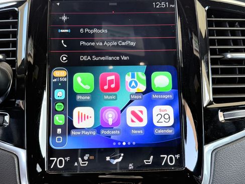 Used 2019 Volvo XC90 T6 R-Design w/ Advanced Package image 21