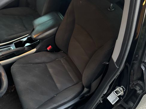 Used 2016 Honda Accord EX image 6