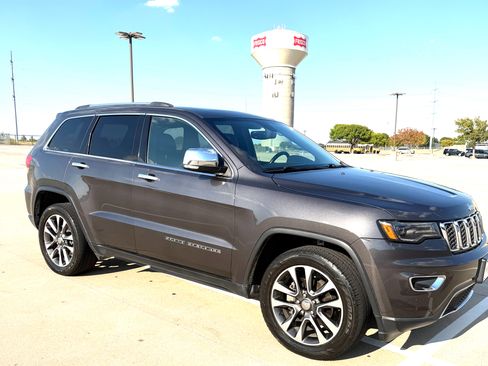 Used 2018 Jeep Grand Cherokee Limited w/ Luxury Group II AWD/4WD image 5