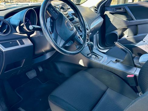 Used 2013 MAZDA MAZDA3 i Sport image 12