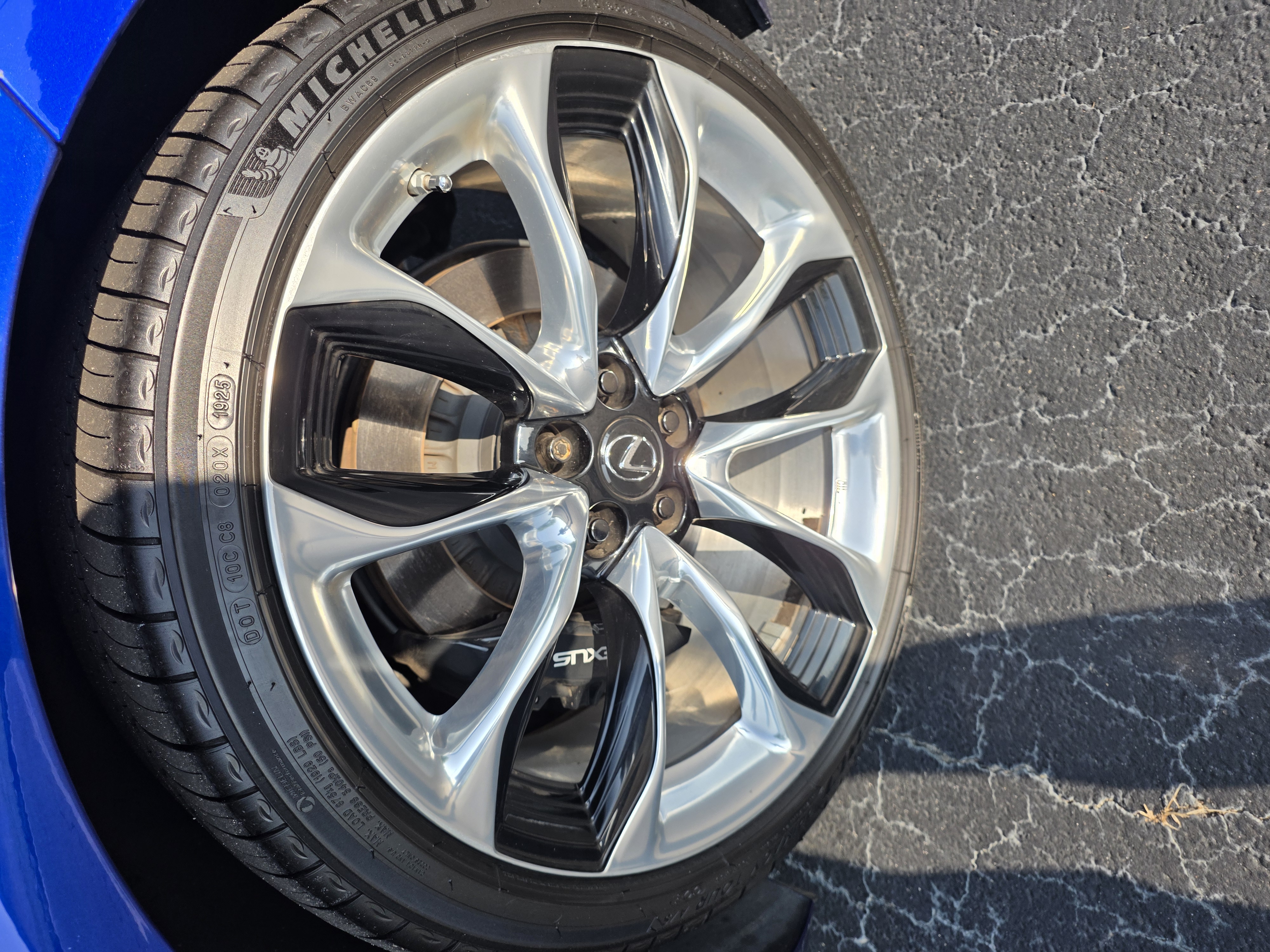 Used 2018 Lexus LC 500 Coupe w/ Launch Edition RWD image 15