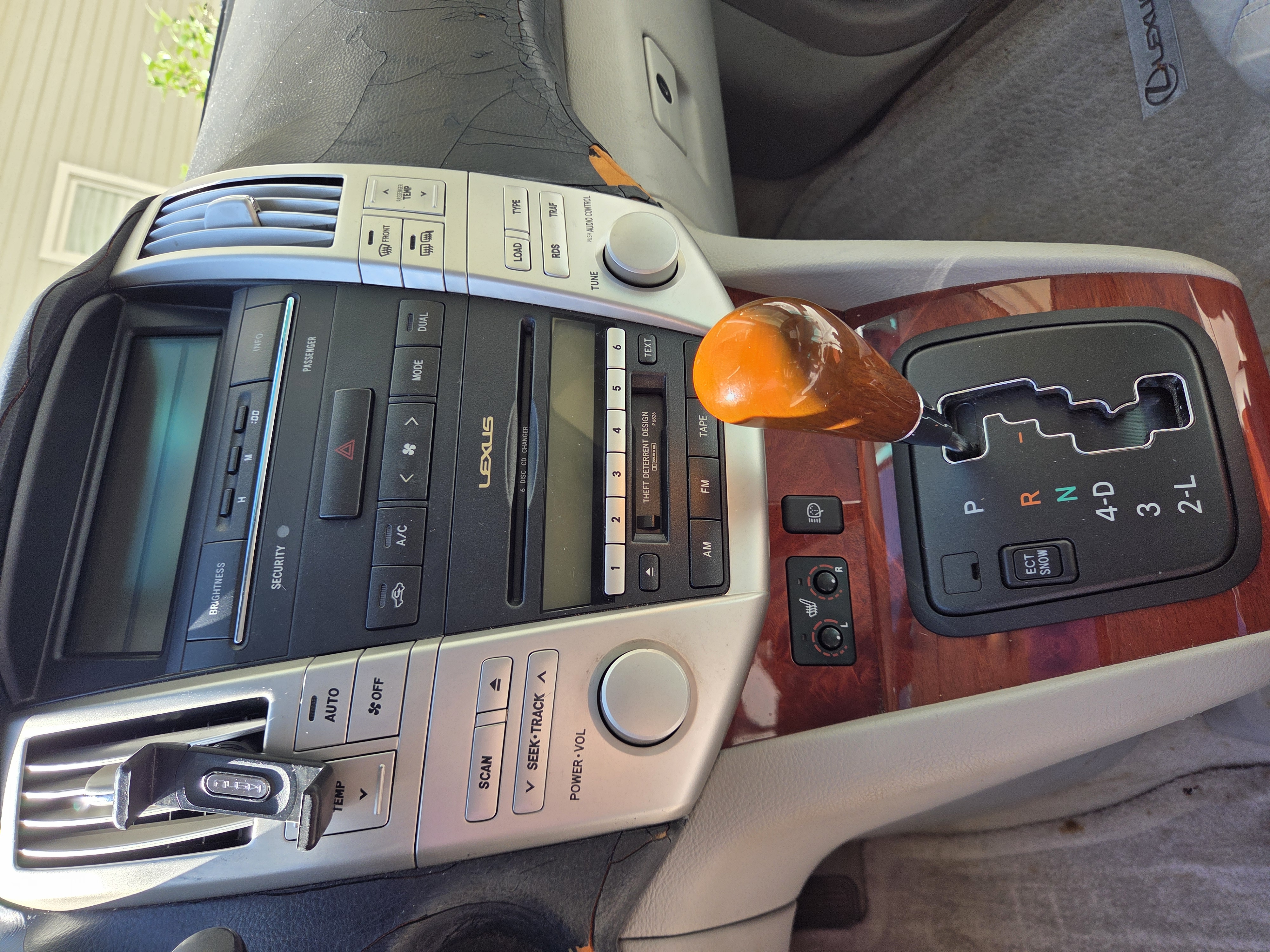 Used 2004 Lexus RX 330 AWD w/ Premium Pkg image 15