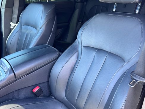 Used 2021 BMW X6 M50i AWD/4WD image 9