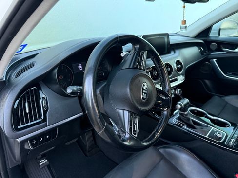 Used 2019 Kia Stinger Sedan 4D w/ Sun & Sound Package image 8