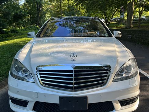 Used 2012 Mercedes-Benz S 63 AMG w/ AMG Performance Pkg image 8