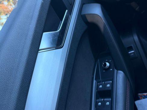 Used 2019 Audi SQ5 Premium Plus w/ Premium Plus Package image 26