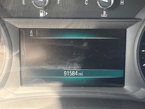 Used 2018 Buick Encore Sport Touring image 6