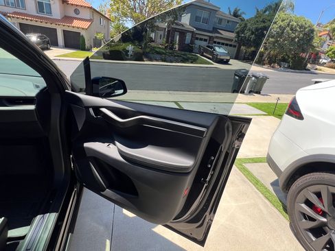 Used 2020 Tesla Model X Performance AWD/4WD image 12