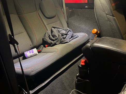 Used 2020 Jeep Wrangler Rubicon w/ LED Lighting Group image 12