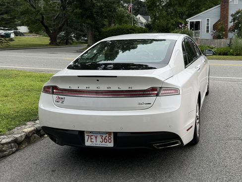 Used 2014 Lincoln MKZ Sedan 4D w/ Equipment Group 102A Reserve image 5