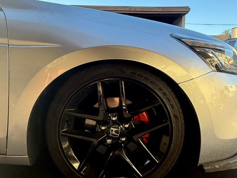 Used 2010 Honda Accord EX image 2