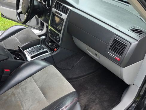 Used 2006 Dodge Charger SRT8 w/ SRT Option Group III RWD image 9