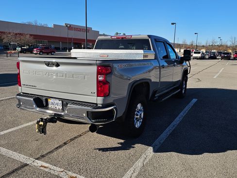 Used 2024 Chevrolet Silverado 2500 LT w/ All Star Edition image 4