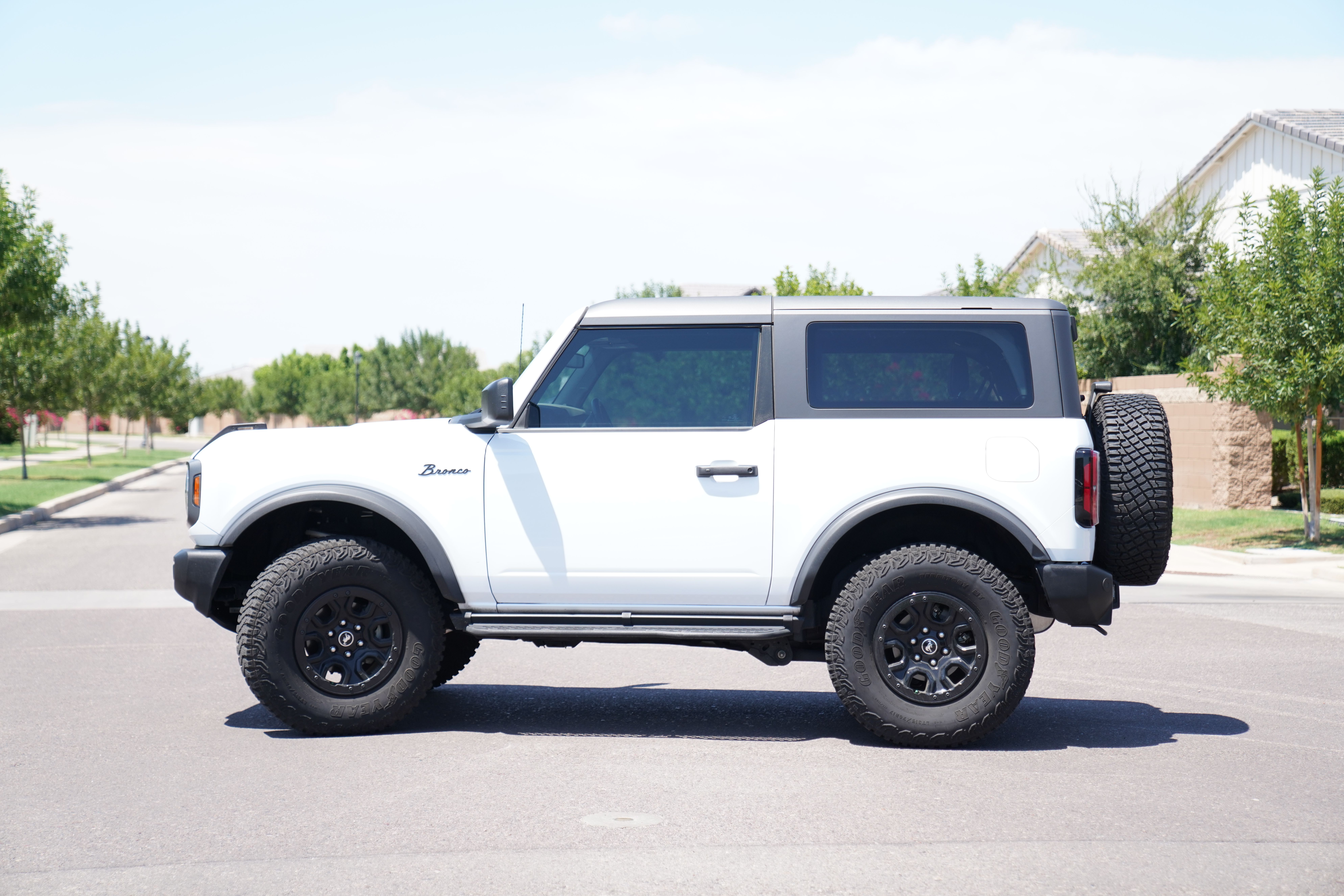 Used 2024 Ford Bronco Big Bend w/ Sasquatch Package AWD/4WD image 1