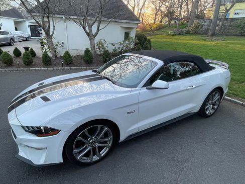 Used 2022 Ford Mustang GT Premium w/ Ford Safe & Smart Package image 9