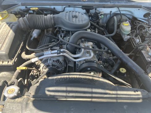 Used 1998 Dodge Durango 4WD image 13