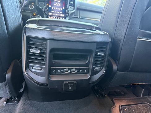 Used 2022 RAM 1500 Limited AWD/4WD image 25