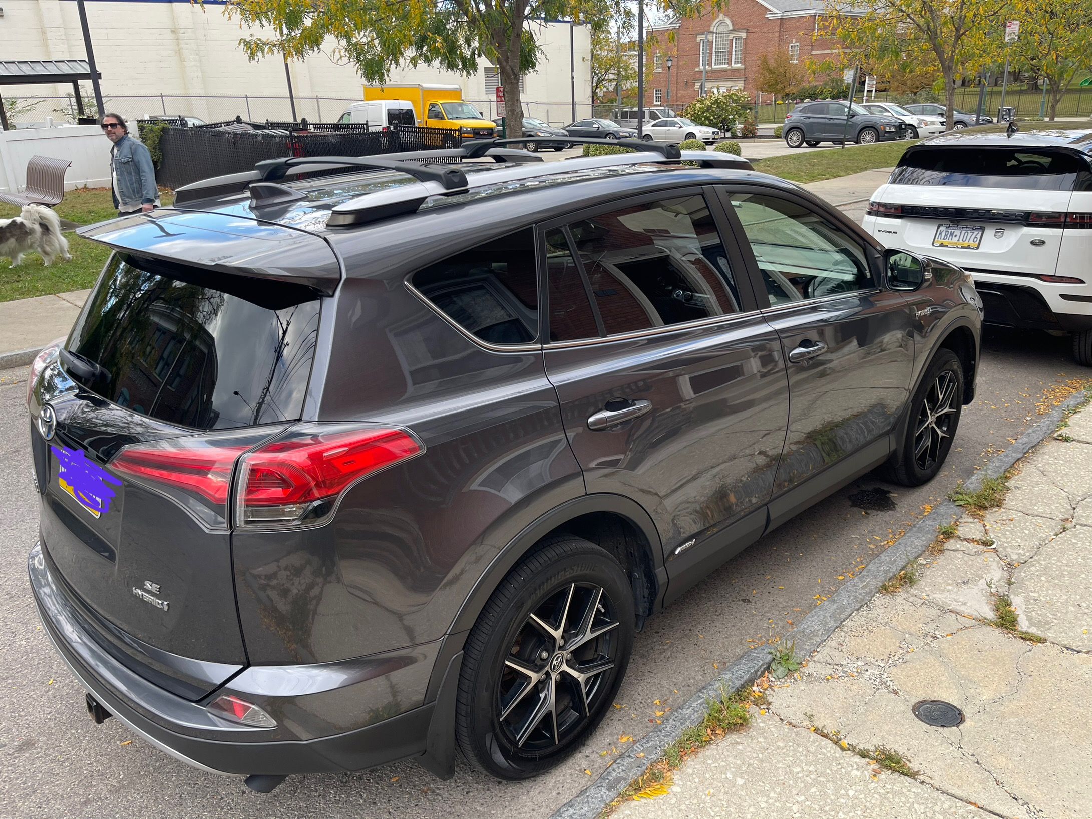 Used 2018 Toyota RAV4 SE AWD/4WD image 15