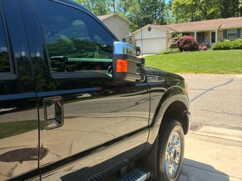 Used 2016 Ford F250 Lariat w/ Chrome Package AWD/4WD image 9