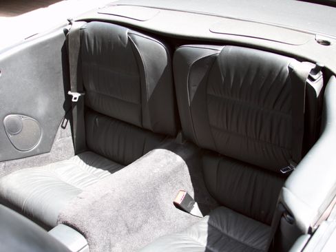 Used 2002 Porsche 911 Carrera 4 AWD/4WD image 9