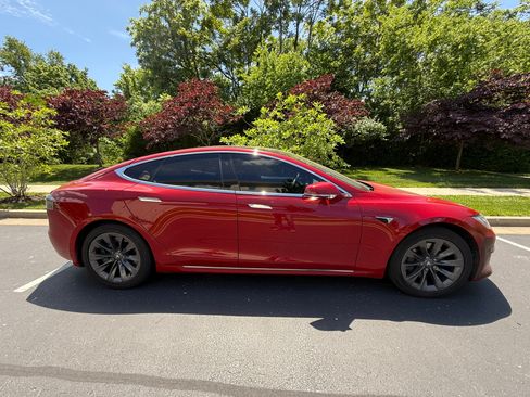 Used 2018 Tesla Model S P100D AWD/4WD image 5