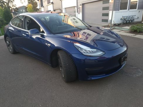 Used 2018 Tesla Model 3 Long Range image 6