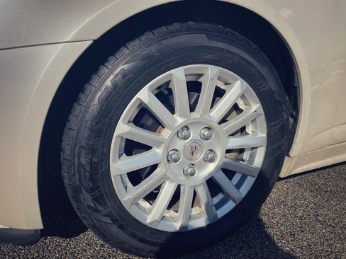 Used 2011 Cadillac CTS Luxury image 20