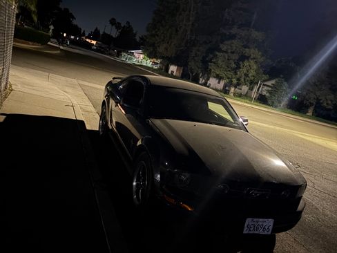 Used 2008 Ford Mustang Premium RWD image 4