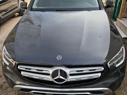 Used 2020 Mercedes-Benz GLC 300 4MATIC image 1