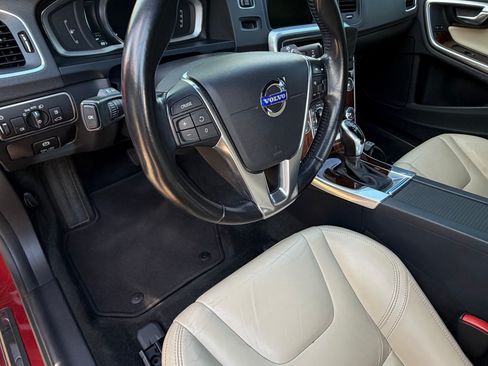 Used 2015 Volvo S60 T6 Premier Plus image 10