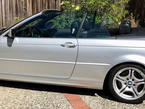 Used 2004 BMW 330Ci Convertible RWD image 2