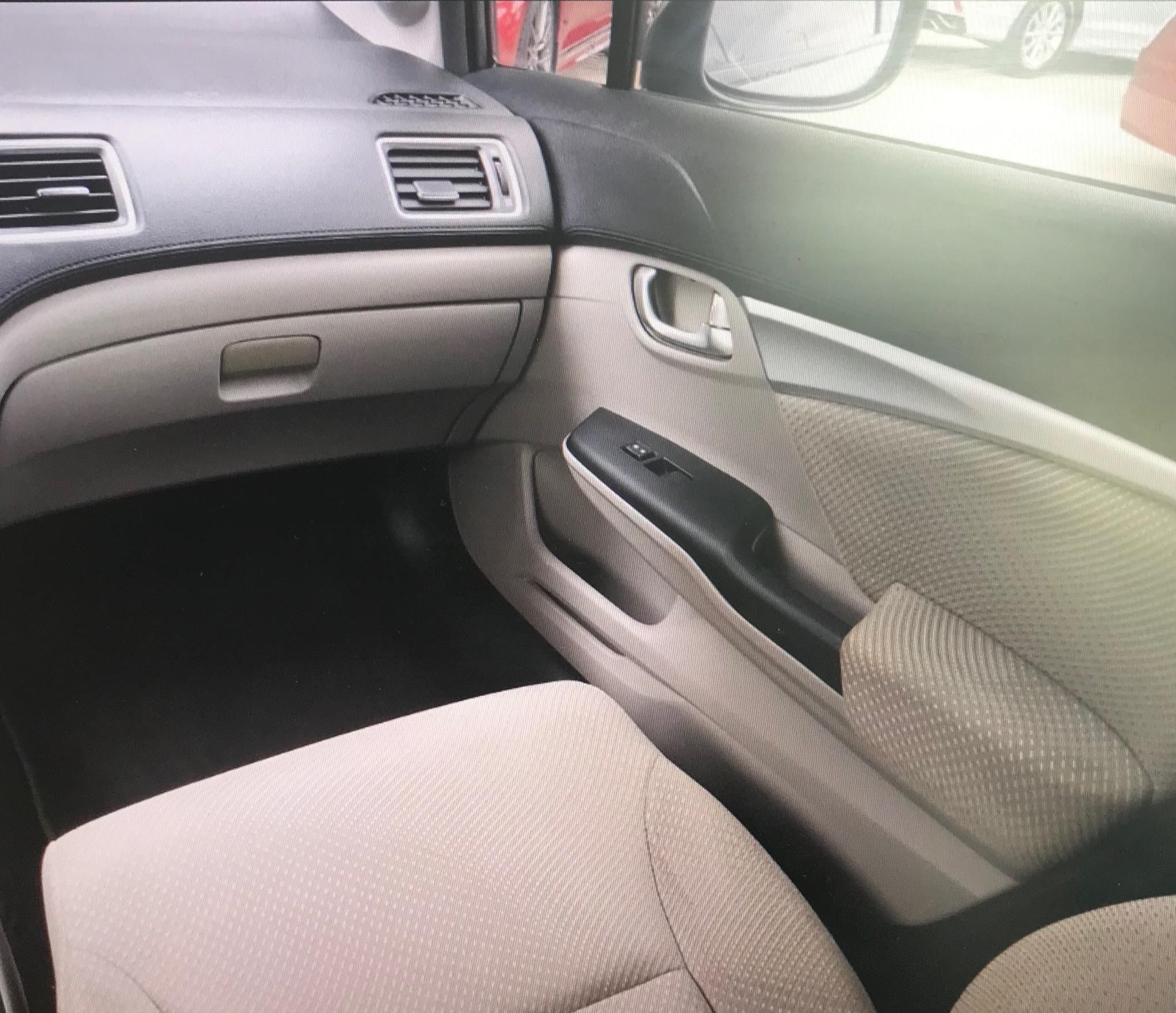 Used 2013 Honda Civic Hybrid Sedan image 12
