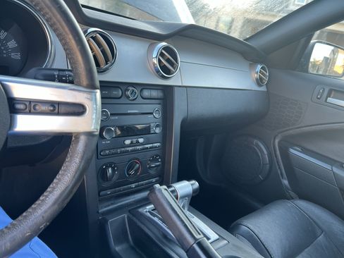 Used 2009 Ford Mustang Premium image 14