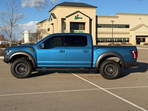 Used 2020 Ford F150 Raptor w/ Equipment Group 802A Luxury image 10