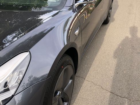 Used 2019 Tesla Model 3 image 2