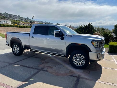Used 2021 GMC Sierra 2500 Denali w/ Denali Ultimate Package image 1