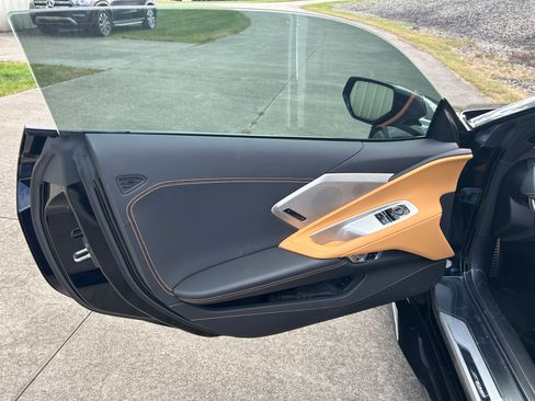 Used 2023 Chevrolet Corvette Z06 image 11