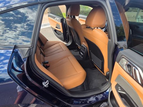 Used 2024 BMW i4 eDrive40 w/ M Sport Package image 8