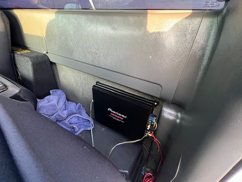 Used 2003 GMC Sierra 1500 SLE w/ Suspension Package, Off-Road image 15