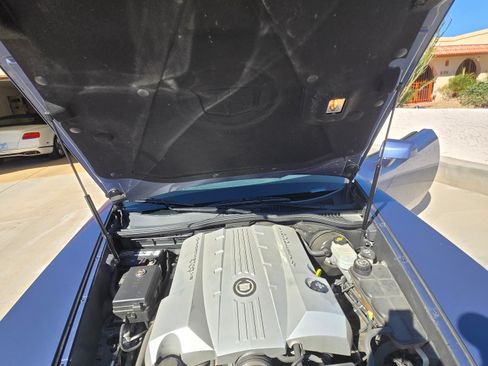 Used 2006 Cadillac XLR image 4