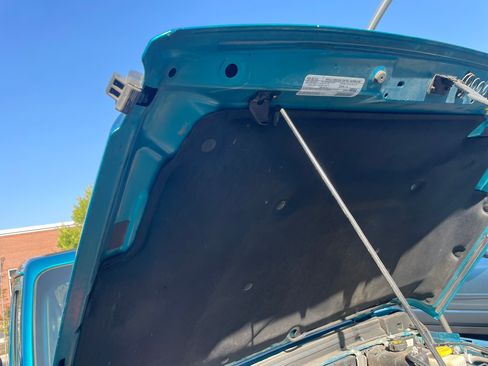 Used 2019 Jeep Wrangler Unlimited Sahara AWD/4WD image 22