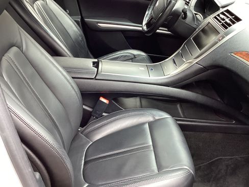 Used 2016 Lincoln MKZ AWD w/ Equipment Group 200A Select image 10