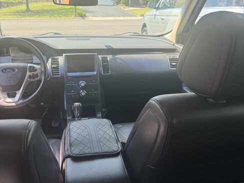 Used 2013 Ford Flex SEL FWD image 9