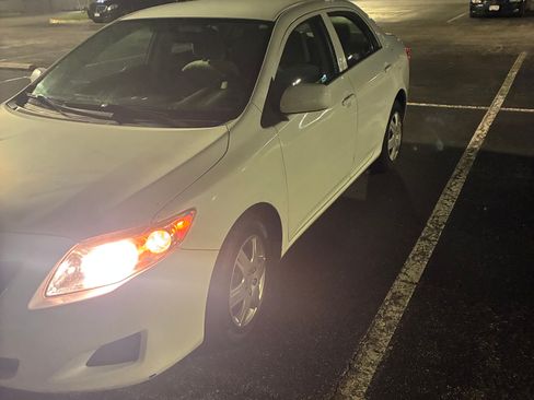 Used 2009 Toyota Corolla FWD image 5