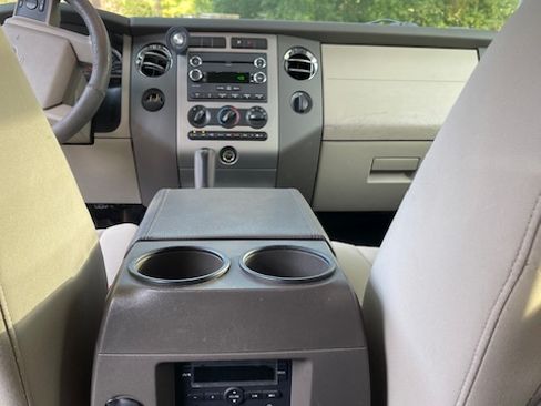 Used 2012 Ford Expedition XL image 6