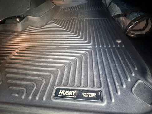 Used 2019 RAM 1500 Laramie RWD image 17