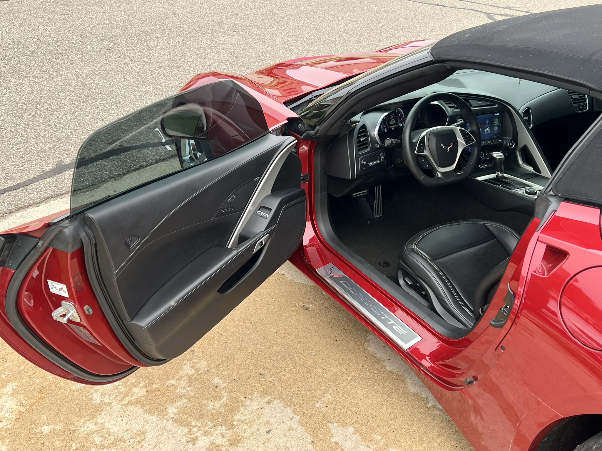 Used 2014 Chevrolet Corvette Stingray Convertible w/ 3LT Preferred Equipment Group RWD image 9