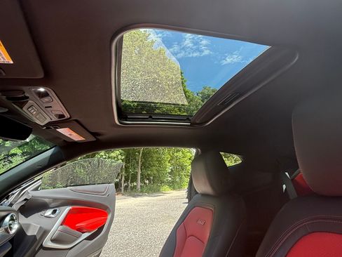 Used 2022 Chevrolet Camaro SS RWD image 18