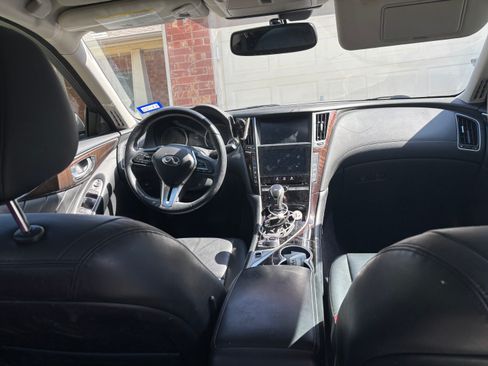 Used 2018 INFINITI Q50 Luxe w/ Cargo Package (L95) RWD image 4