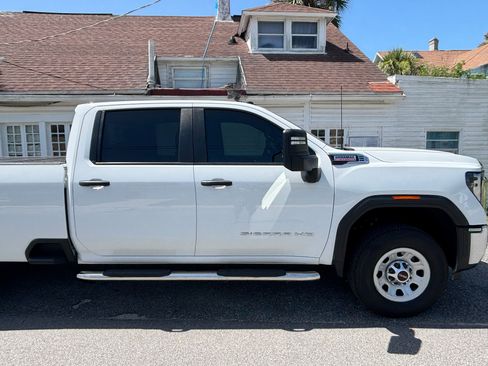 Used 2025 GMC Sierra 2500 Pro w/ 1SA Pro Safety Plus Package AWD/4WD image 8